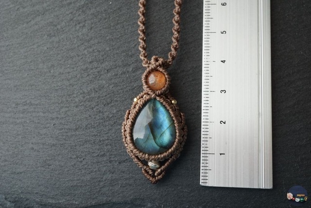 ラブラドライトのマクラメネックレス*サンストーン&シトリン入り