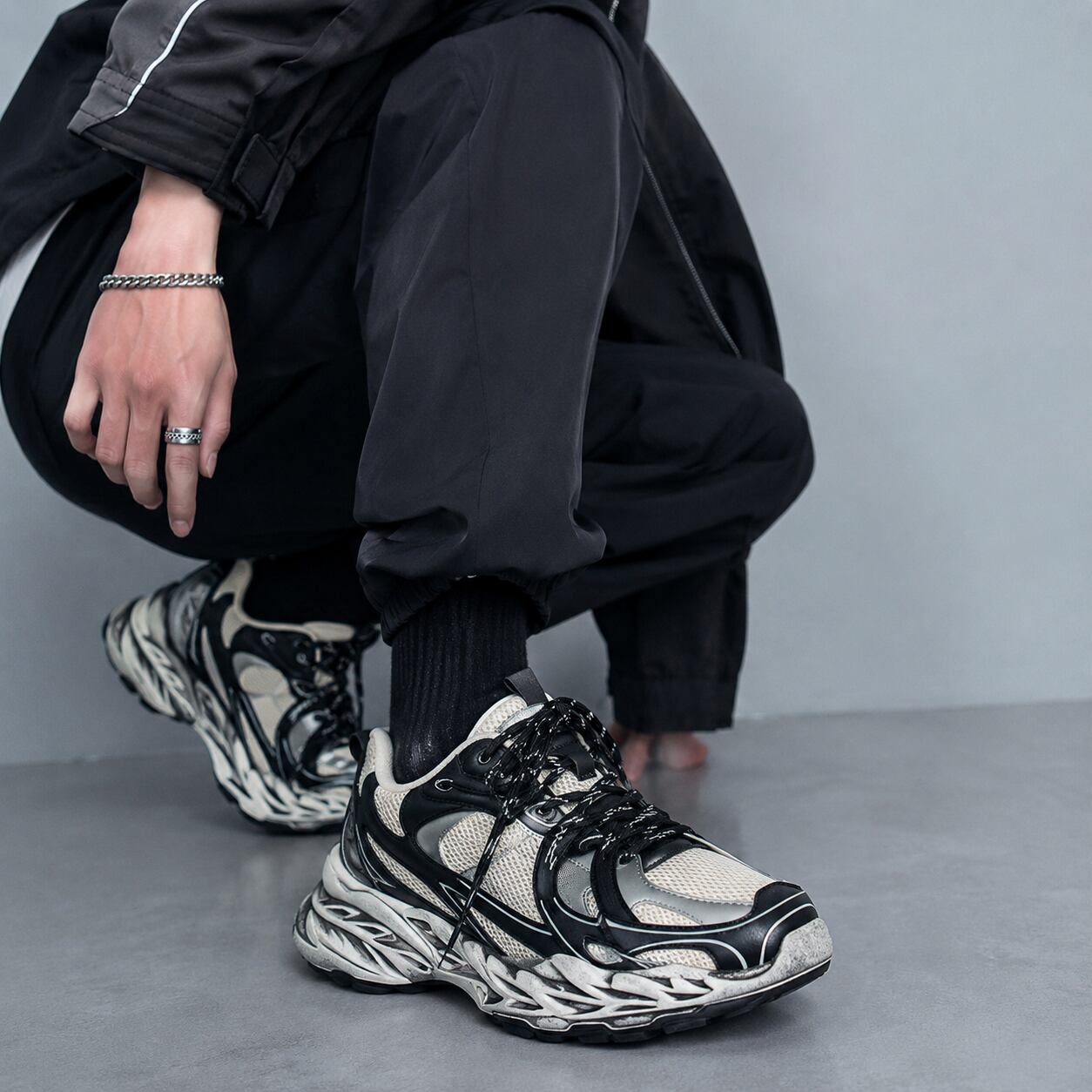 Tire soled dad shoes