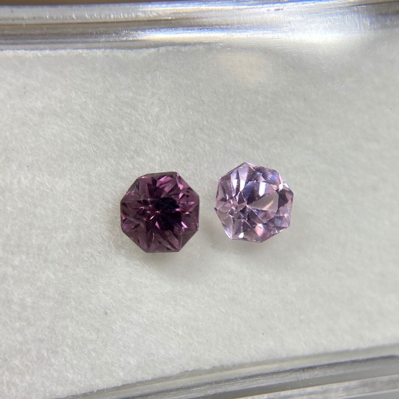 お花みたいなスピネル 約5.0mm 2点セット No.24