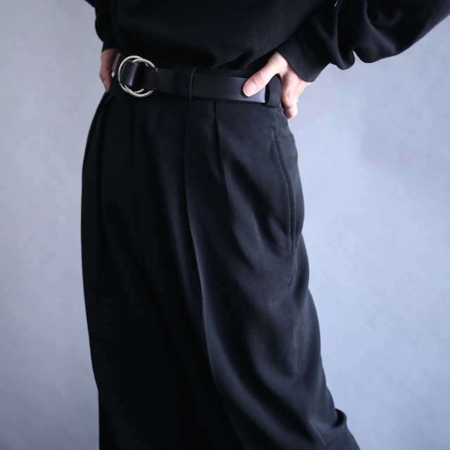 "GIORGIO ARMANI" 2-tuck tapered silhouette black wide slacks（made in italy）
