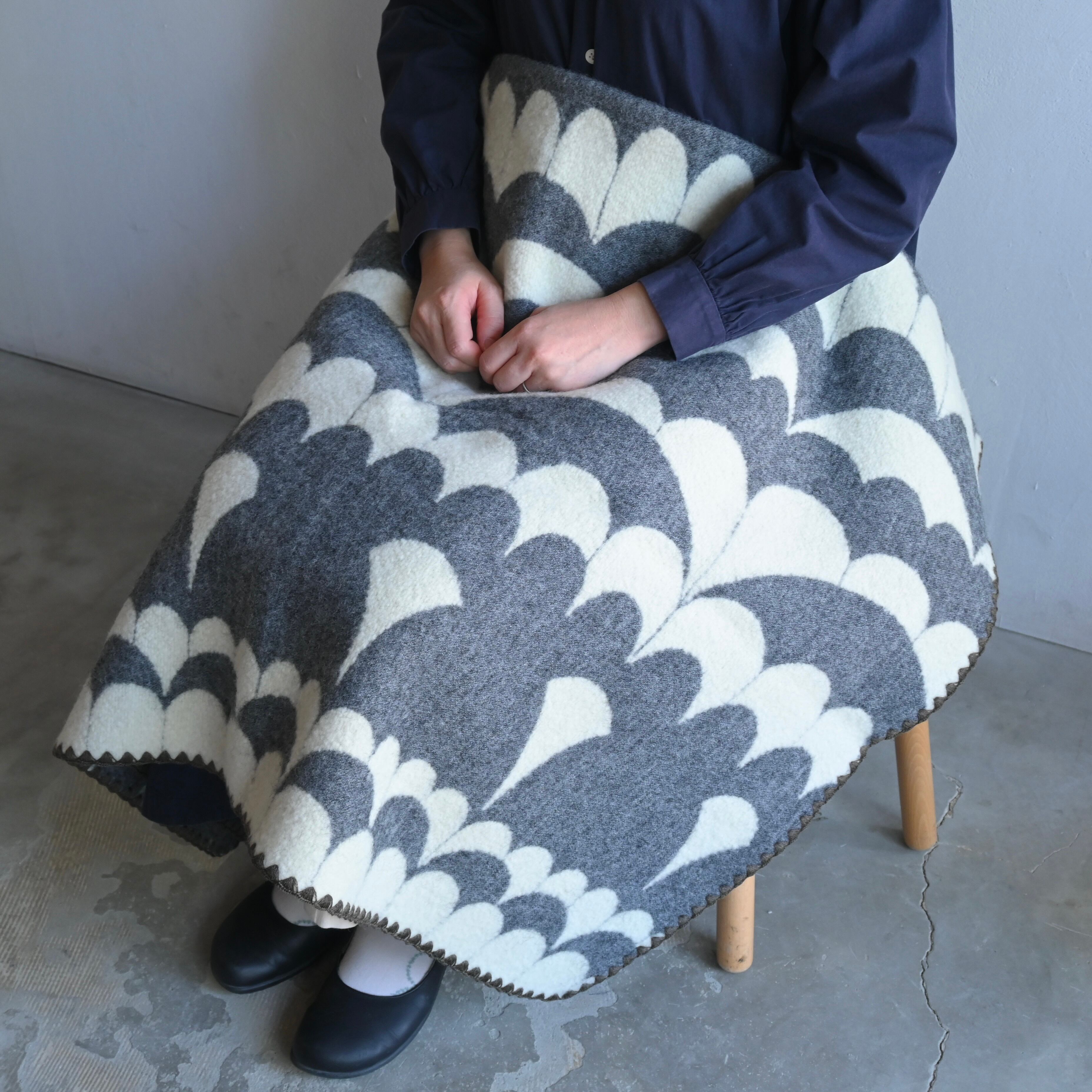 mina perhonen 2024AW》sea lace ブランケット(S) / gray mina perhonen 2024AW》sea lace ブランケット(S) / gray