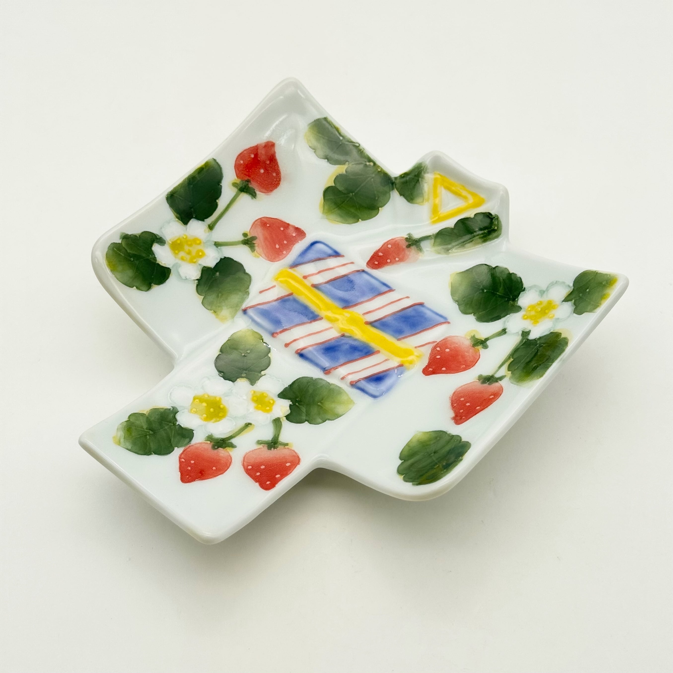 一珍いちご 着物銘々皿《工房再草》 | 24to3［西富陶磁器オンライン