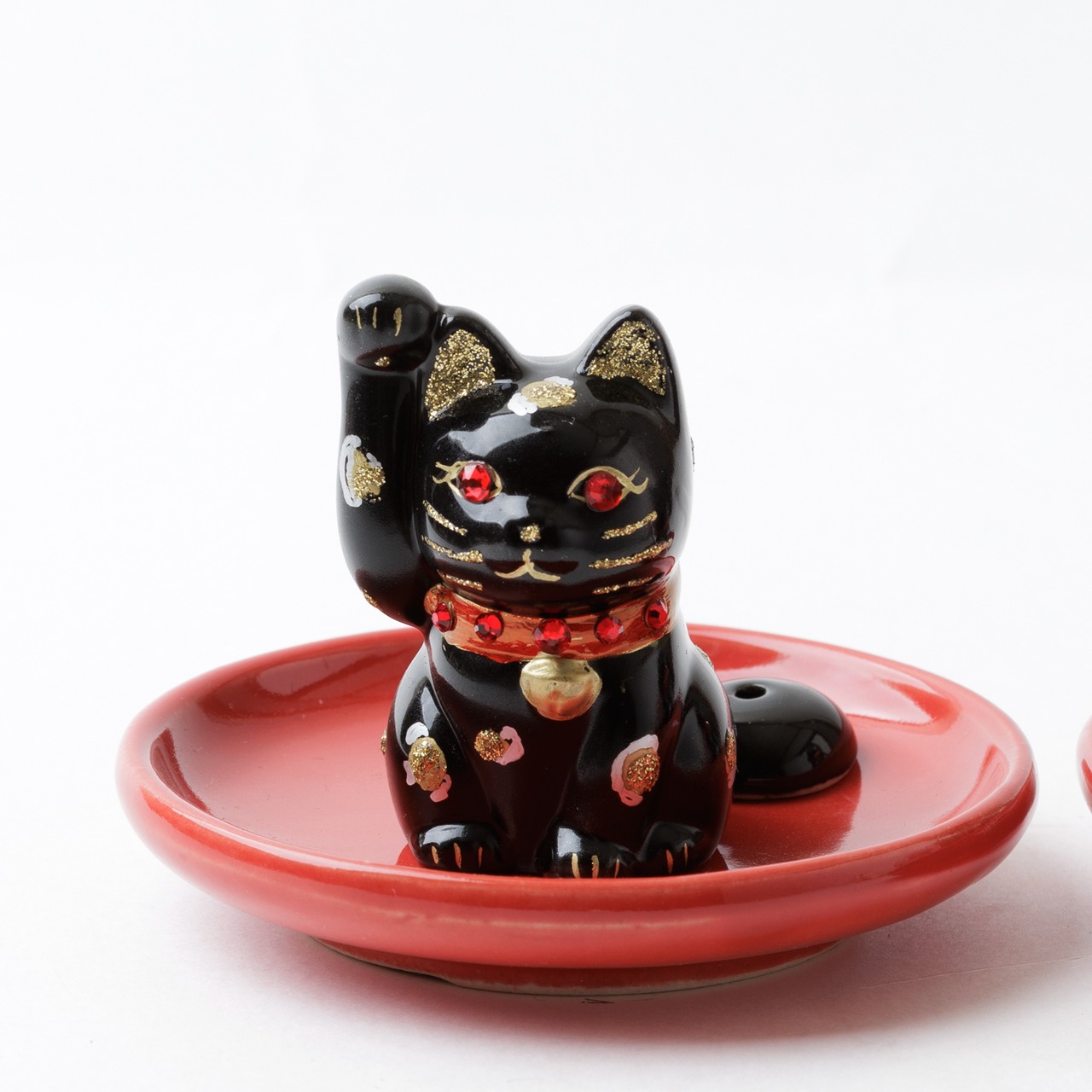 招き猫のお香立て（香皿付き）/ 赤皿  ※販売は1点 - 2