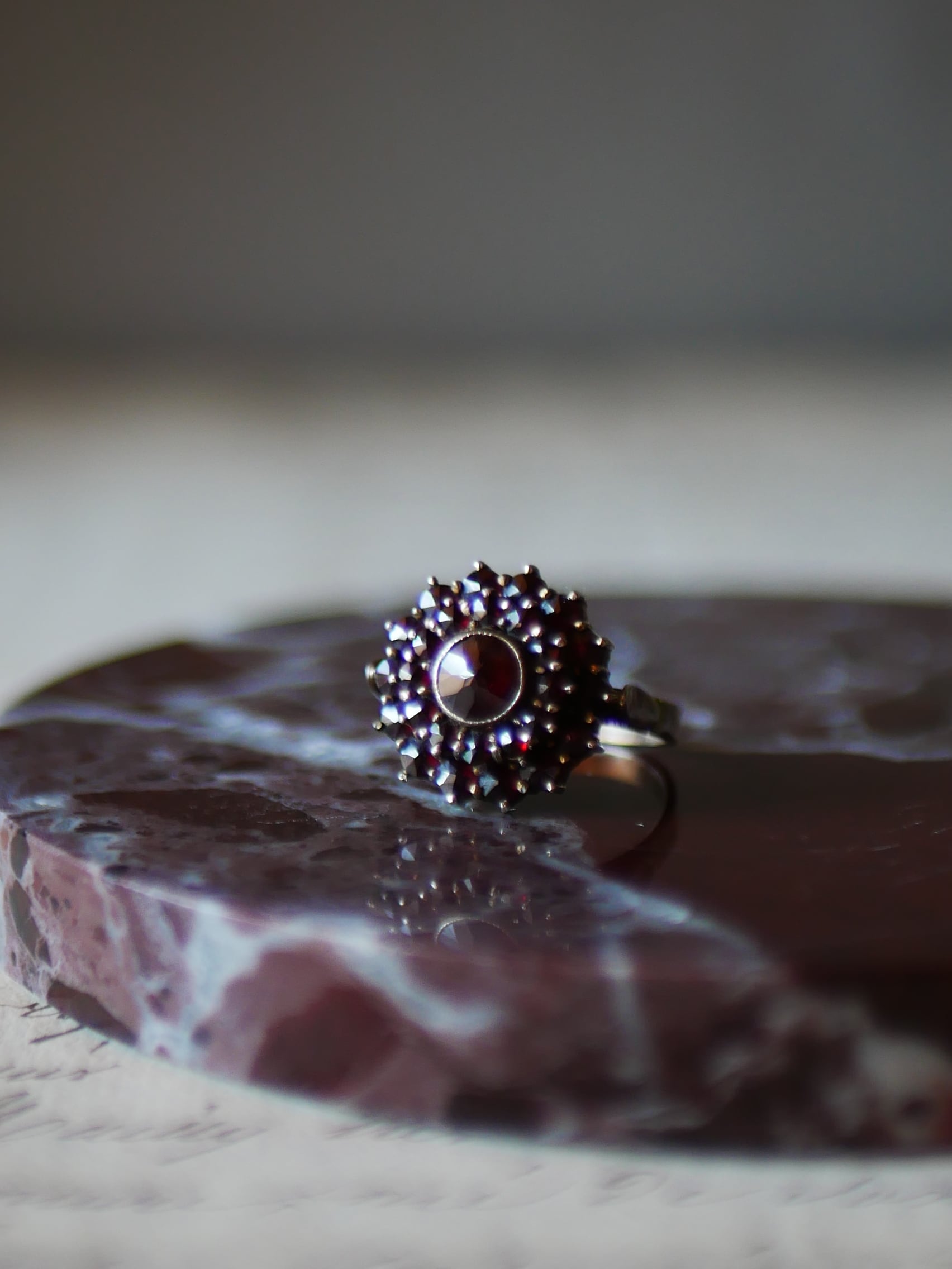 ボヘミアンガーネット シルバーリング フランスアンティーク アンティークリング
