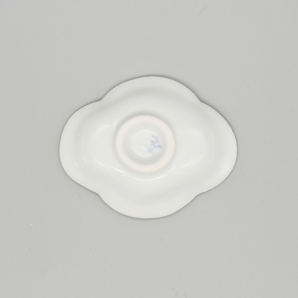 白磁 木瓜型 | 肥前吉田焼 陶磁器の与山窯