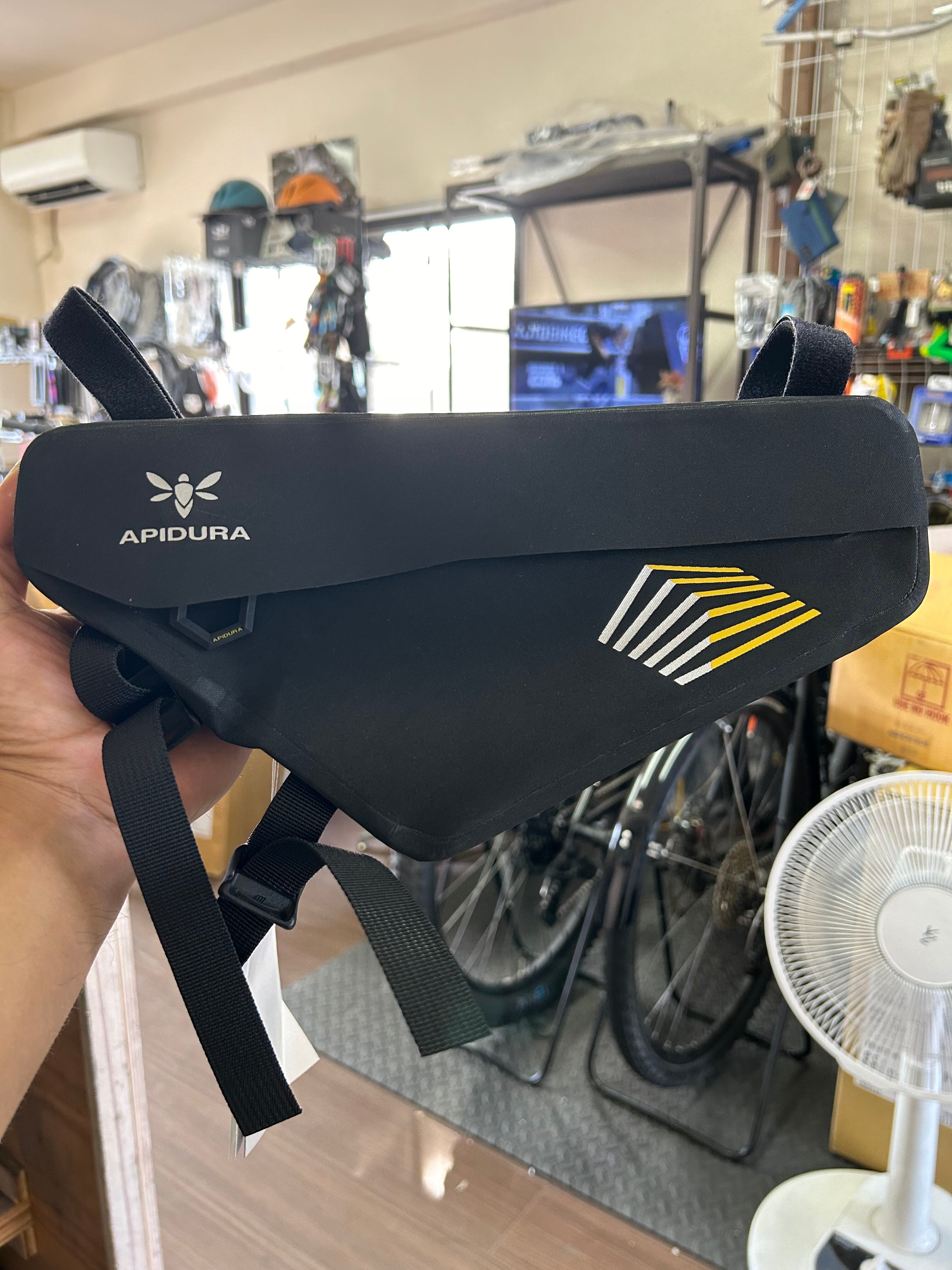 アピデュラ レーシングフレームパック2.4L | gravelcycle