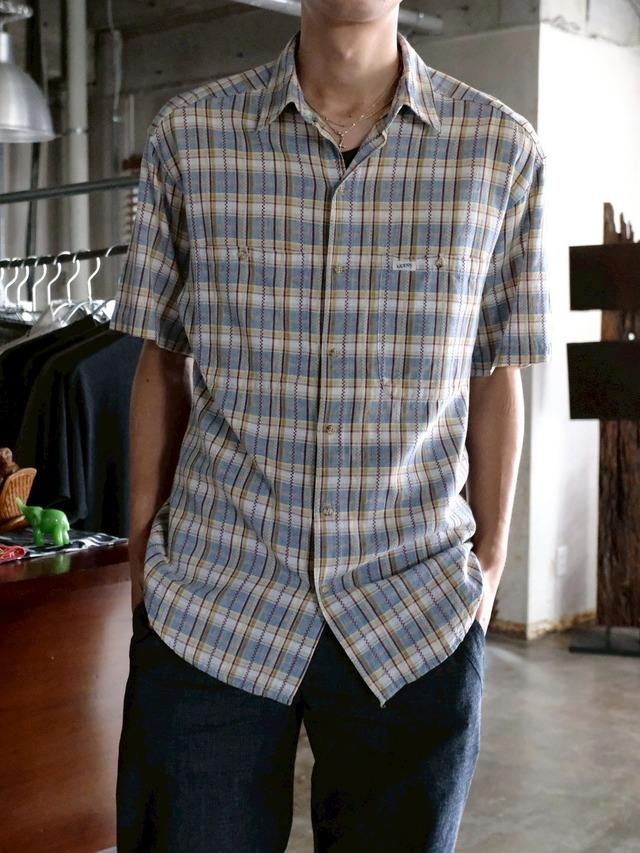 Used GUESS check s/s shirt