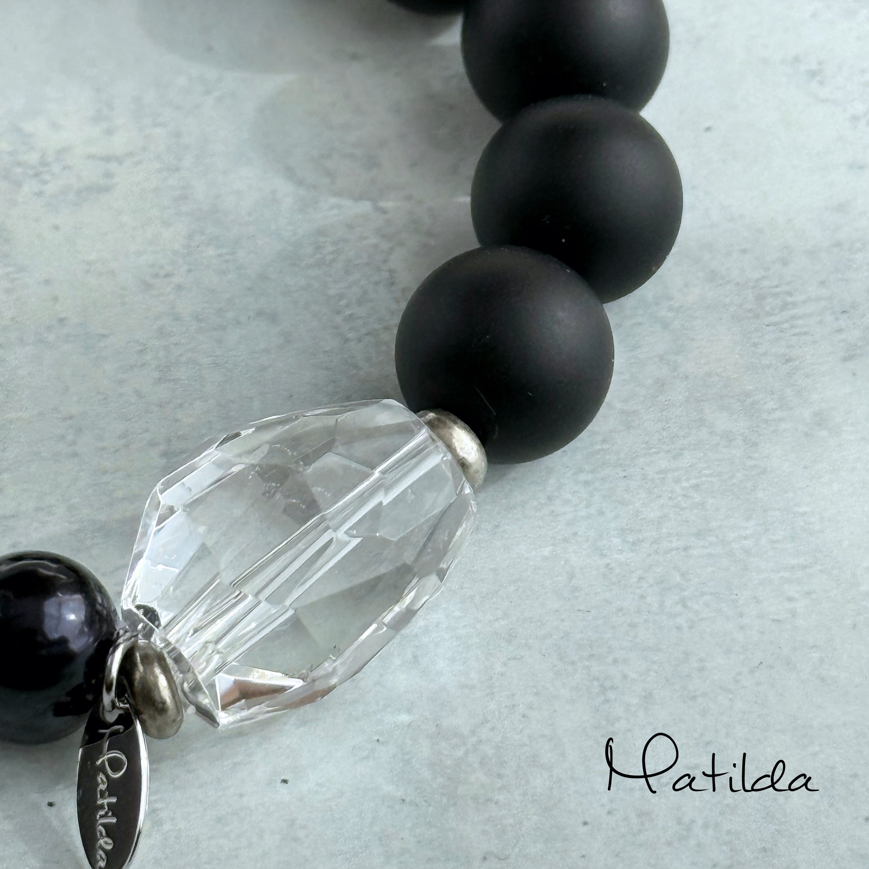 The 'Matilda' bracelet(オニキス×淡水パール×クォーツ)