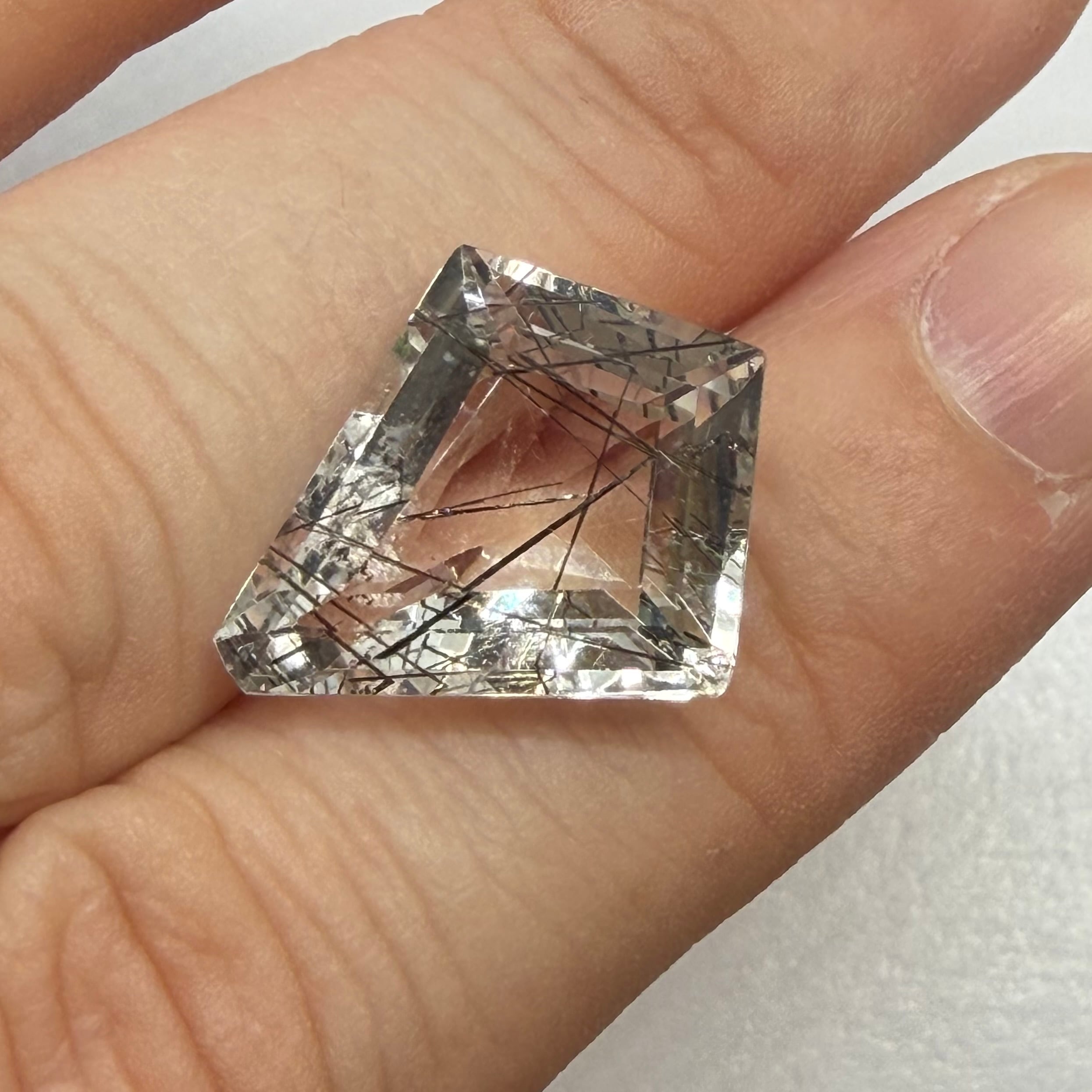 ロックなブラックトルマリンインクオーツ