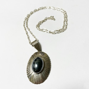 Vintage Southwest Native Navojo Starling & Hematite Pendant Necklace