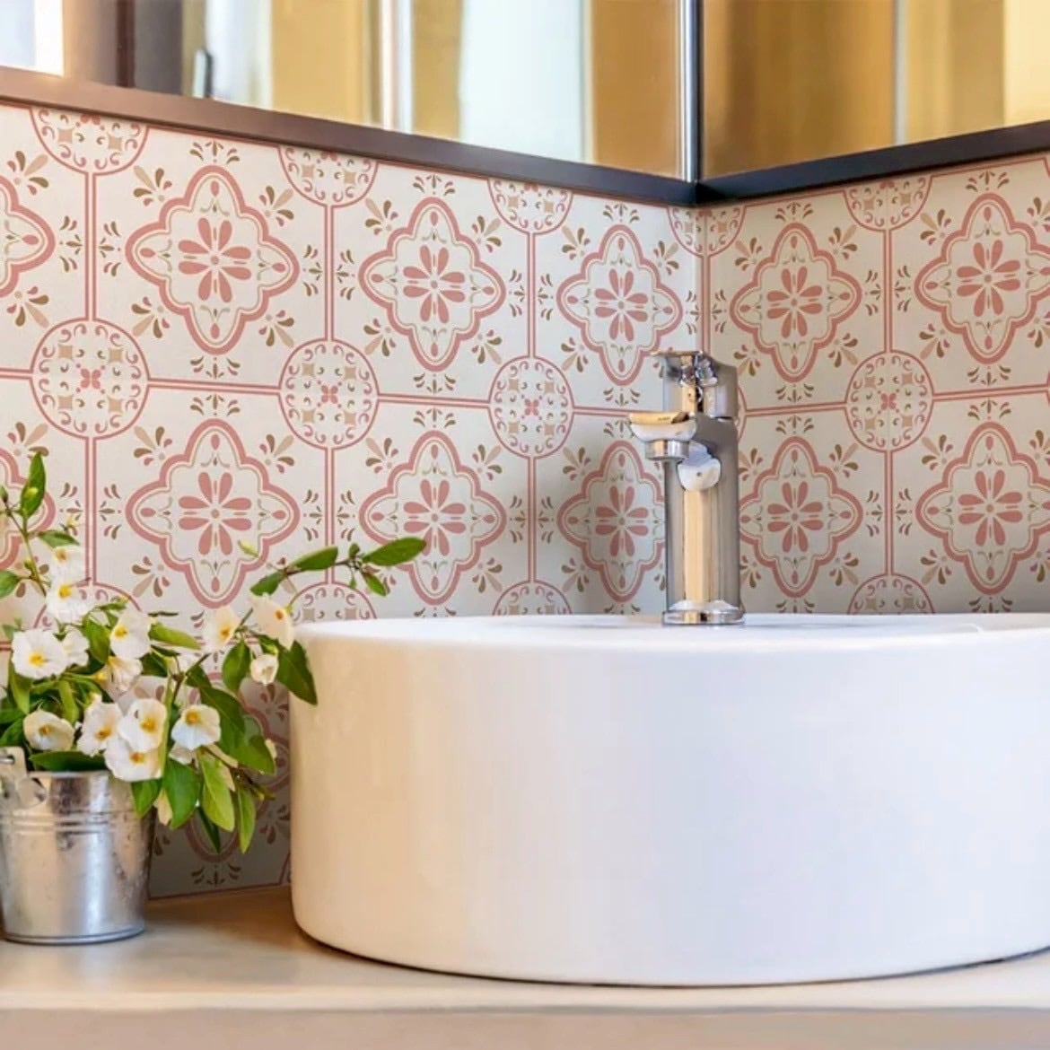 防水タイルステッカー|キッチン・リビングに貼るだけDIY