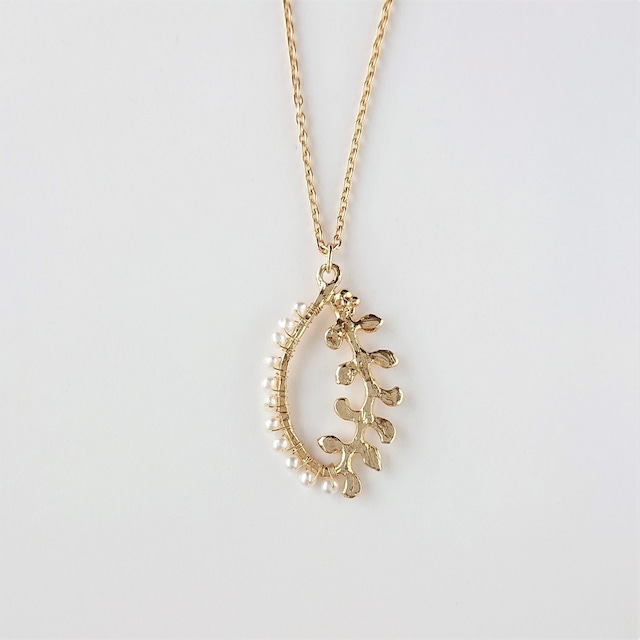 leaf pendant N003