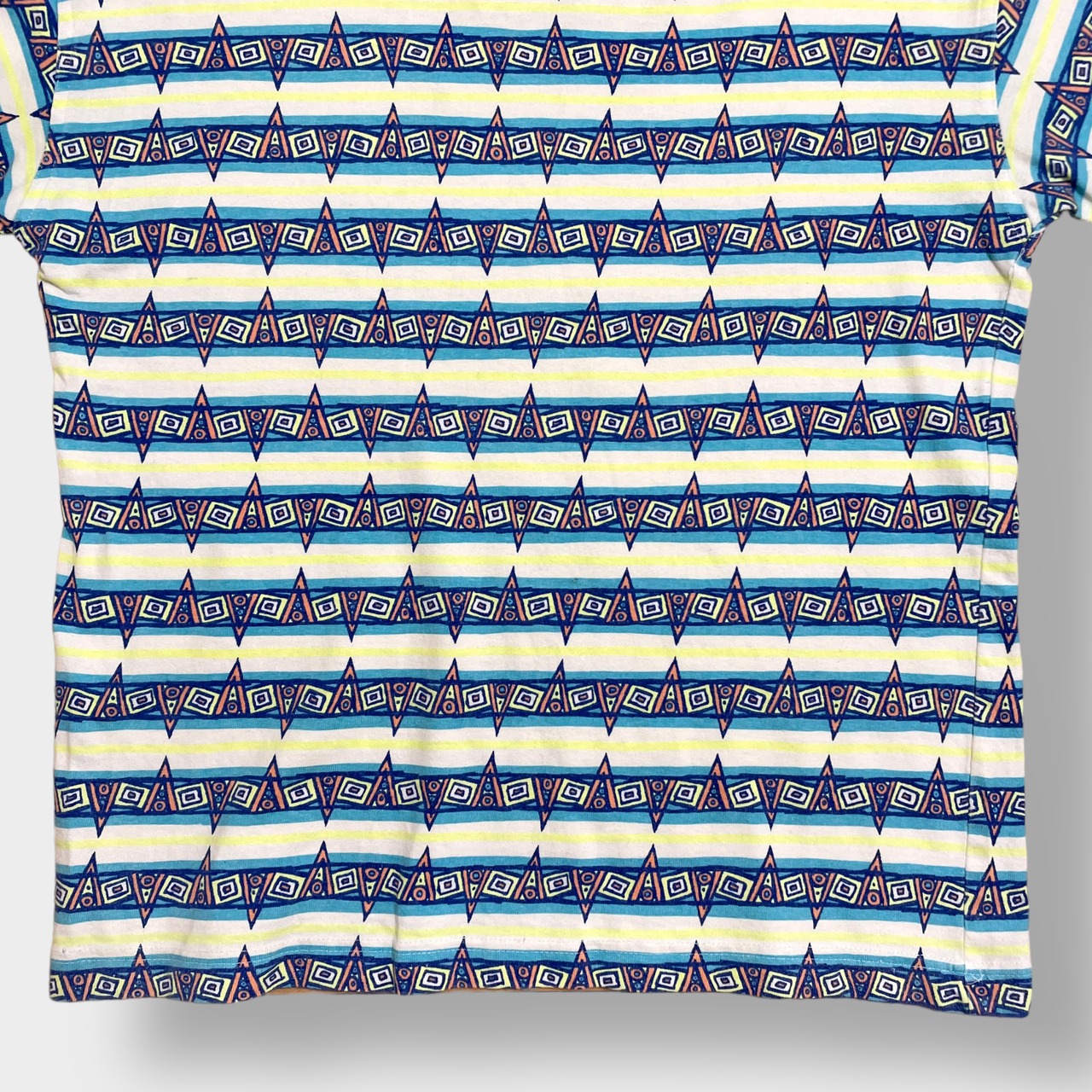 【Crazy Shirts】90s USA製 ロゴ 総柄 オールパターン Tシャツ クレイジーシャツ ハワイ レストラン Duke's Kauai 半袖 us古着