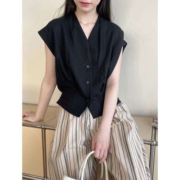sleeveless v-neck blouse 13647 | abeille