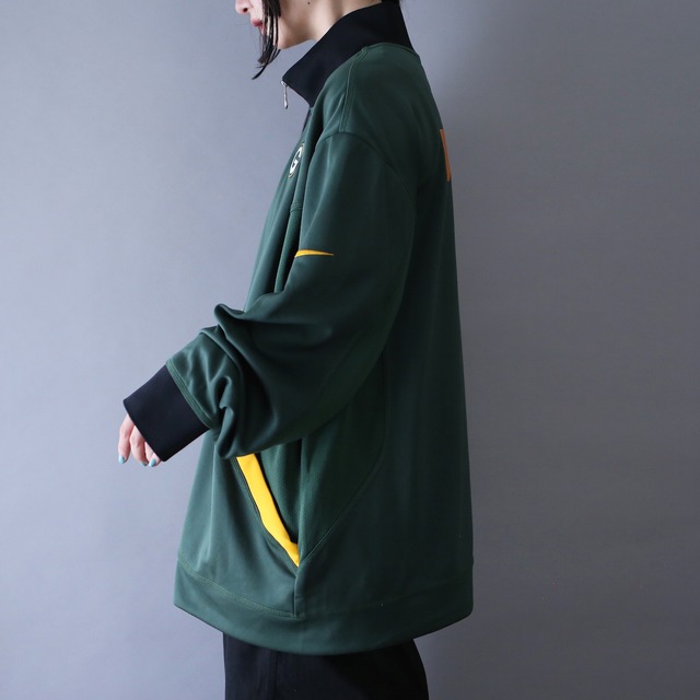 "NFL×NIKE"Green Bay Packers XXL over silhouette track jacket