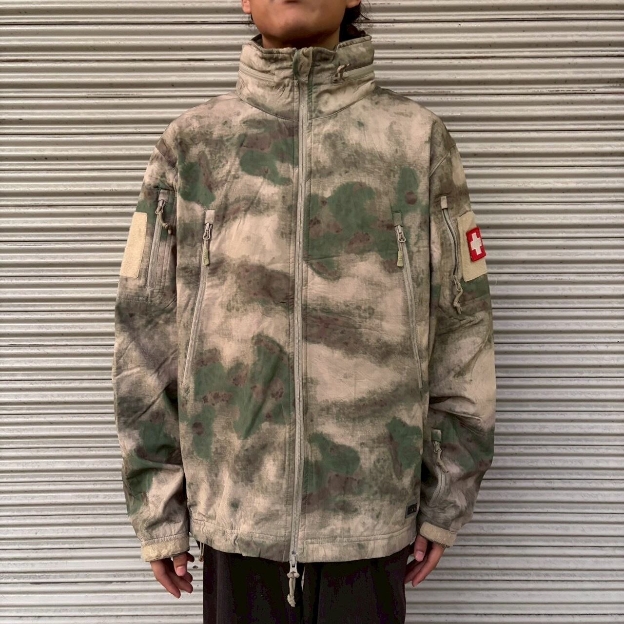 KRYPTEKTYPHON柄迷彩服まとめて上下 コンシャツ ソフトシェルパーカー KRYPTEKTYPHON柄迷彩服まとめて上下 コンシャツ ソフトシェルパーカー