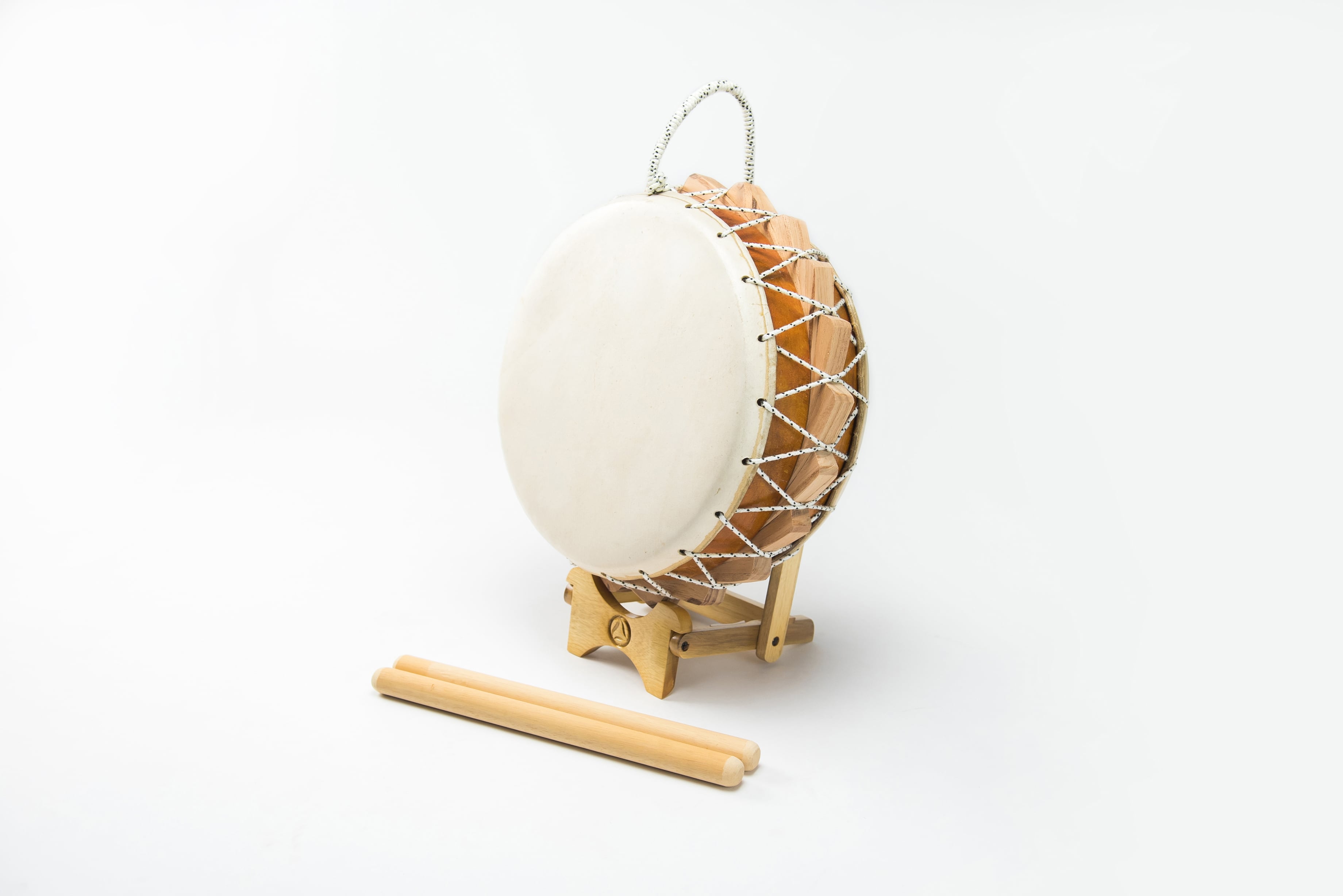ちぢん 闘牛太鼓「牛皮」9.5寸 | 福盛堂 三味線・島太鼓・エイサー太鼓