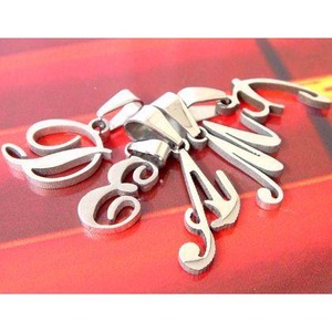 【年始セール】ペンダント イニシャル ステンレス シルバー アクセサリー abc