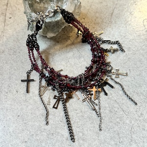 【2023 1st】gunda<ガンダ>JUNK HEAVEN DIE BRACELET/Garnet [ジャンクヘブン ダイ ブレスレット/ガーネット]