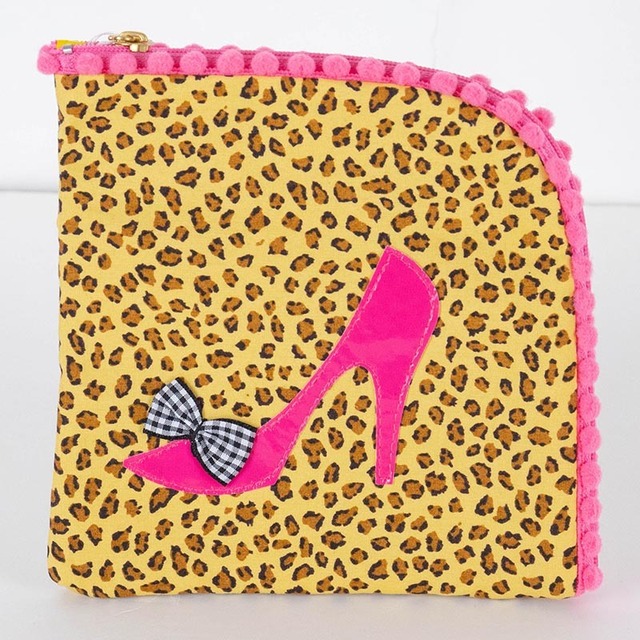 ポーチ　TUNIC　エレンのヒールマルチケース　アニマル　18188-A