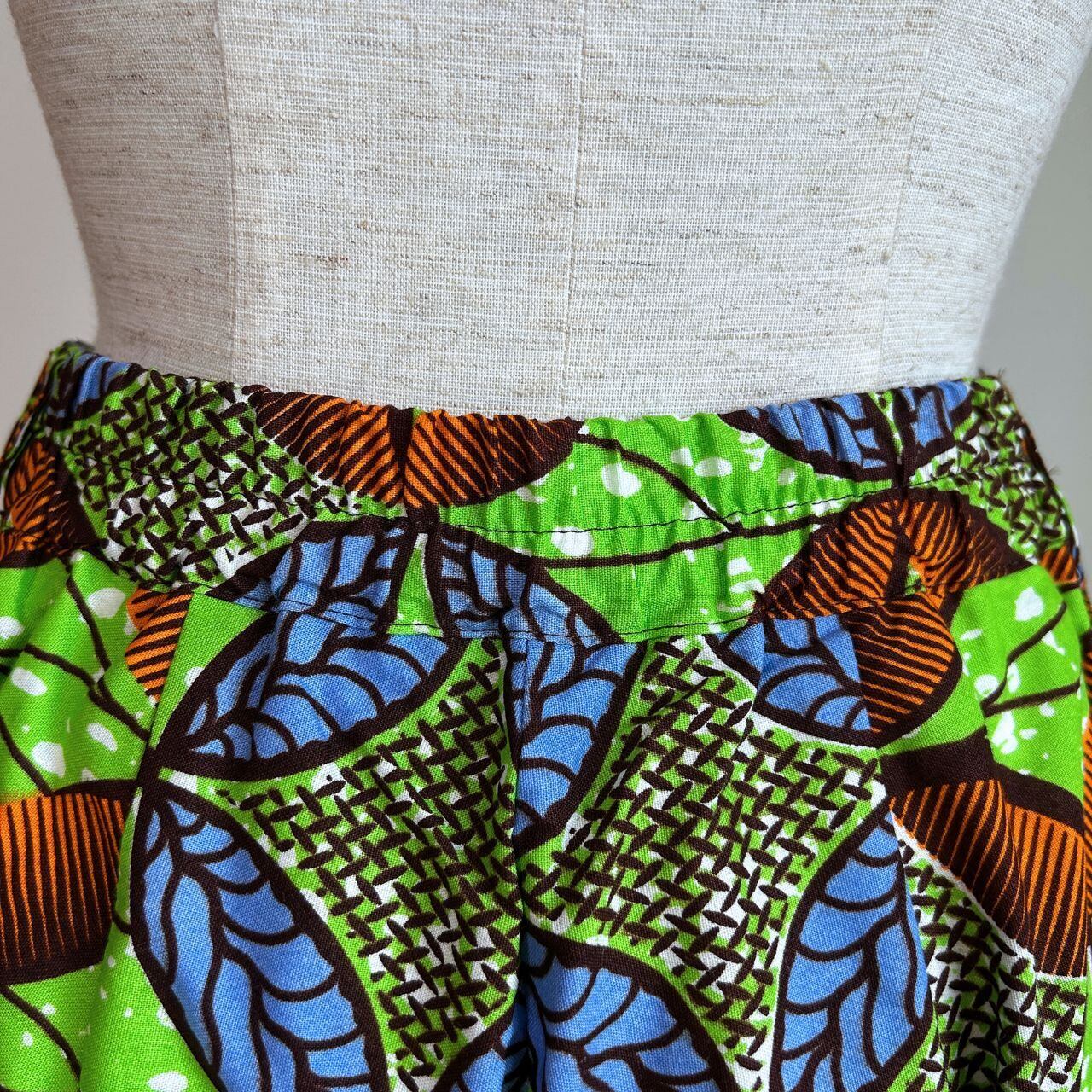 ワイドパンツ ライトグリーン（日本縫製）｜アフリカンプリント