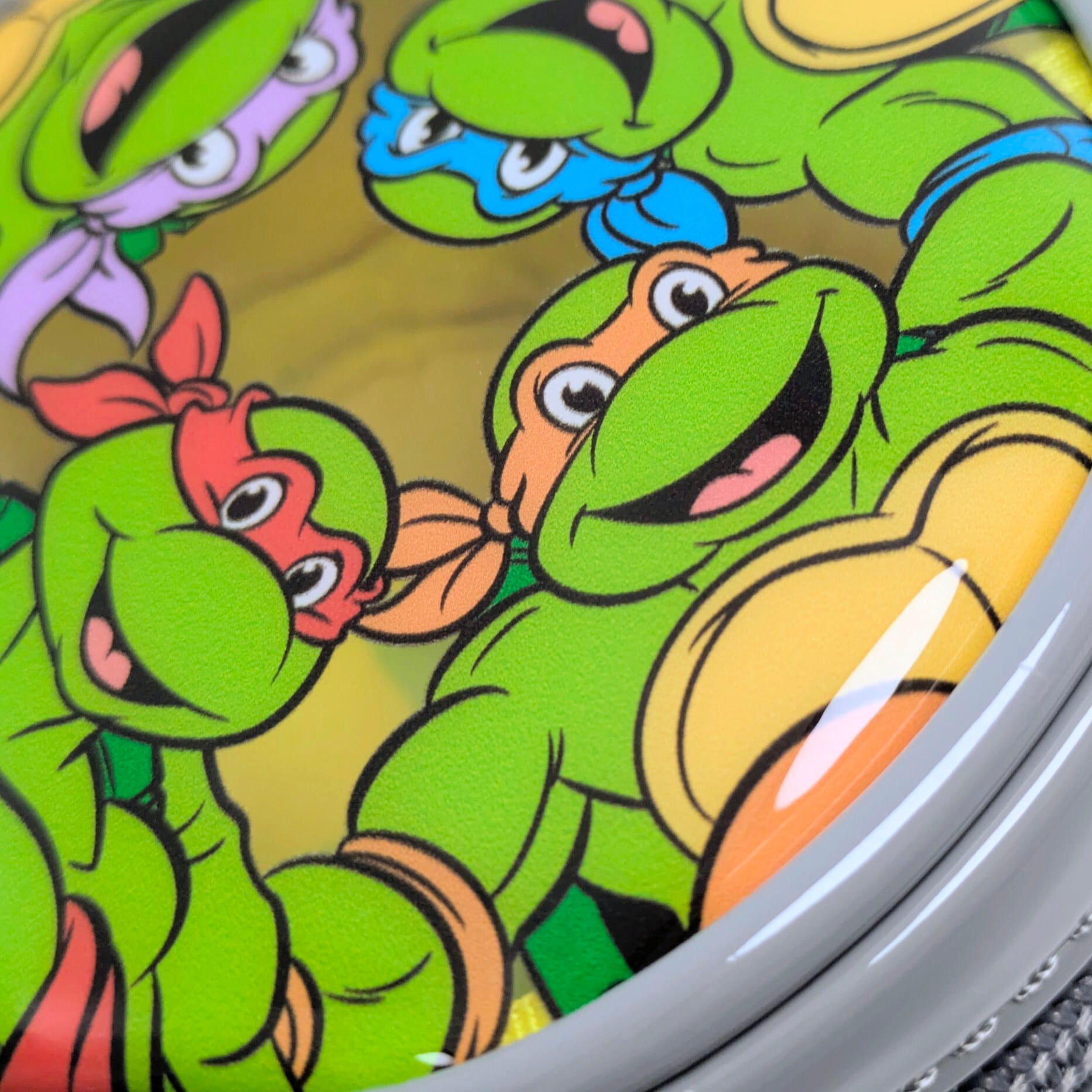 ⚡️海外限定‼️⚡️【 Teenage Mutant Ninja Turtles( ティーンエイジ・ミュータント・ニンジャ・タートルズ ) 】TMNT カラビナ CLEAR POUCH ( カラビナクリアポーチ ) カラビナキーホルダー / 小物入れ / コスメポーチ 〚アメリカン雑貨 アメトイ〛