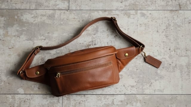 美品　coach コーチ　ウエストバッグ　ボディバッグ　レザー ユニセックス