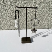 キラキラ星のアシンメトリーピアス / イヤリング / サージカルステンレス