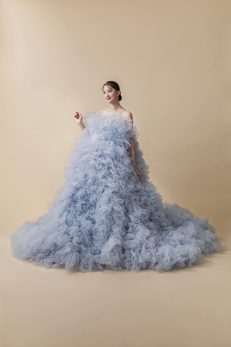 カラードレス ベアトップ もこもこドレス パープル 華やかなトレーン  