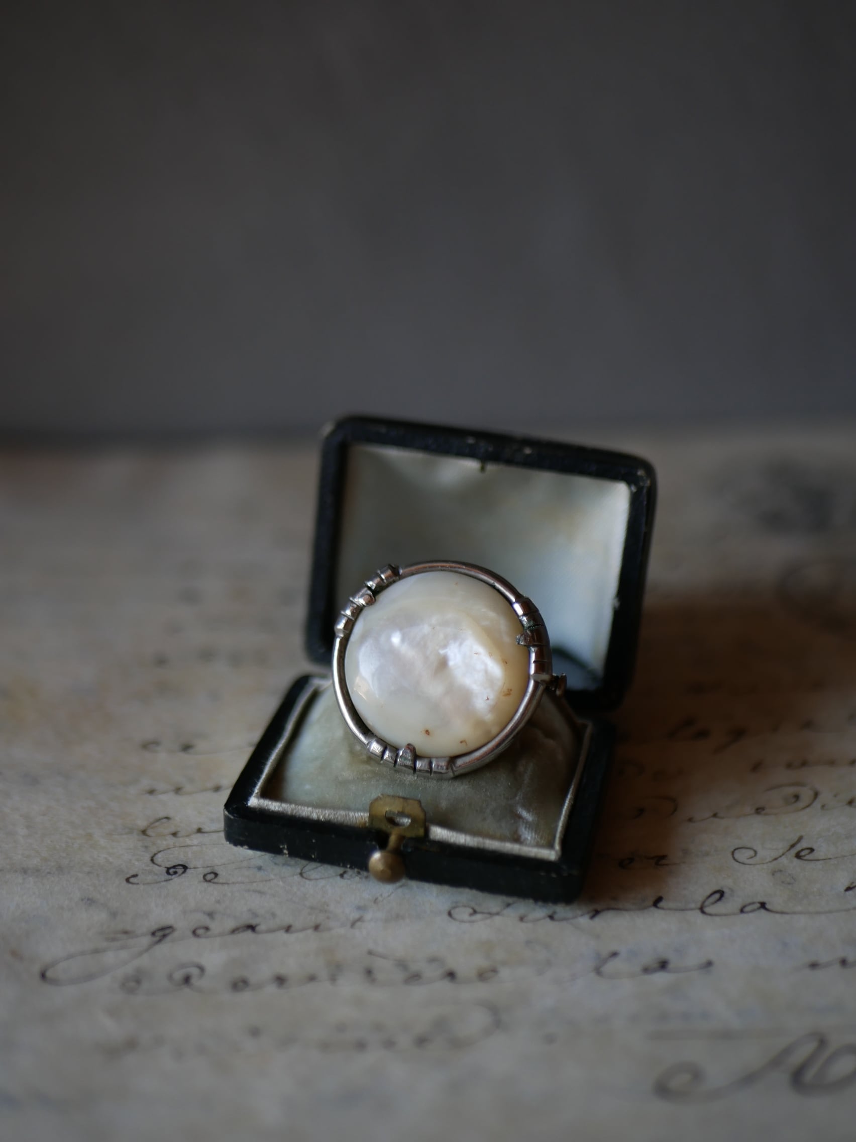 マザーオブパール ヴィンテージブローチ アンティークのある暮らし フランス ヴィンテージアクセサリー