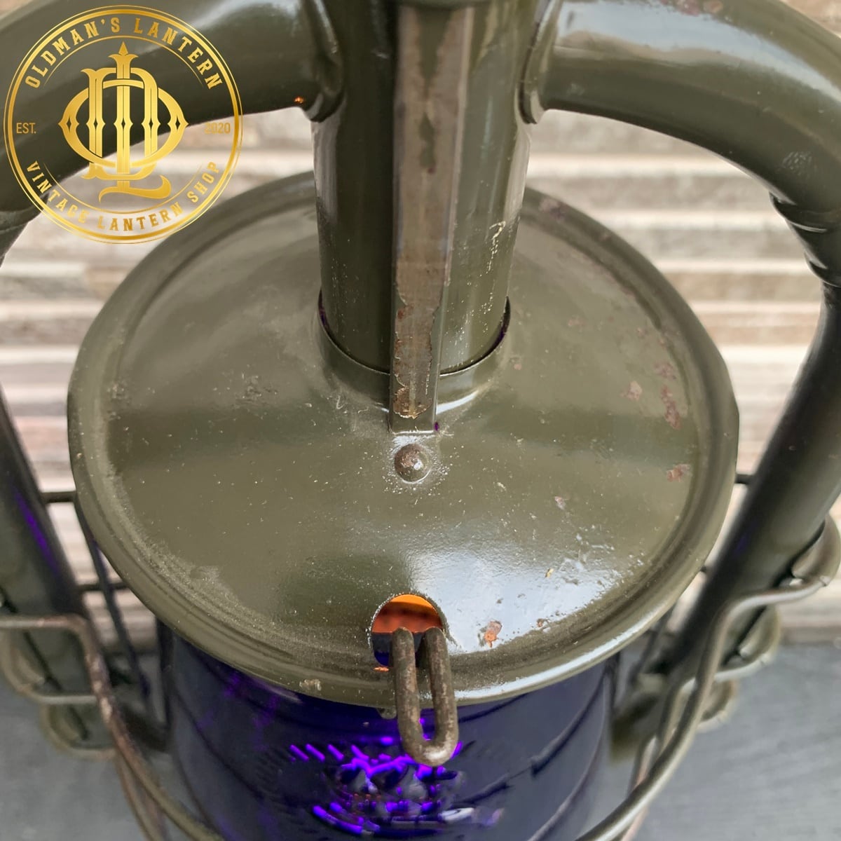 Feuerhand Nr.305 (1927 - 1942) ブルー エンボスガラス ビンテージ