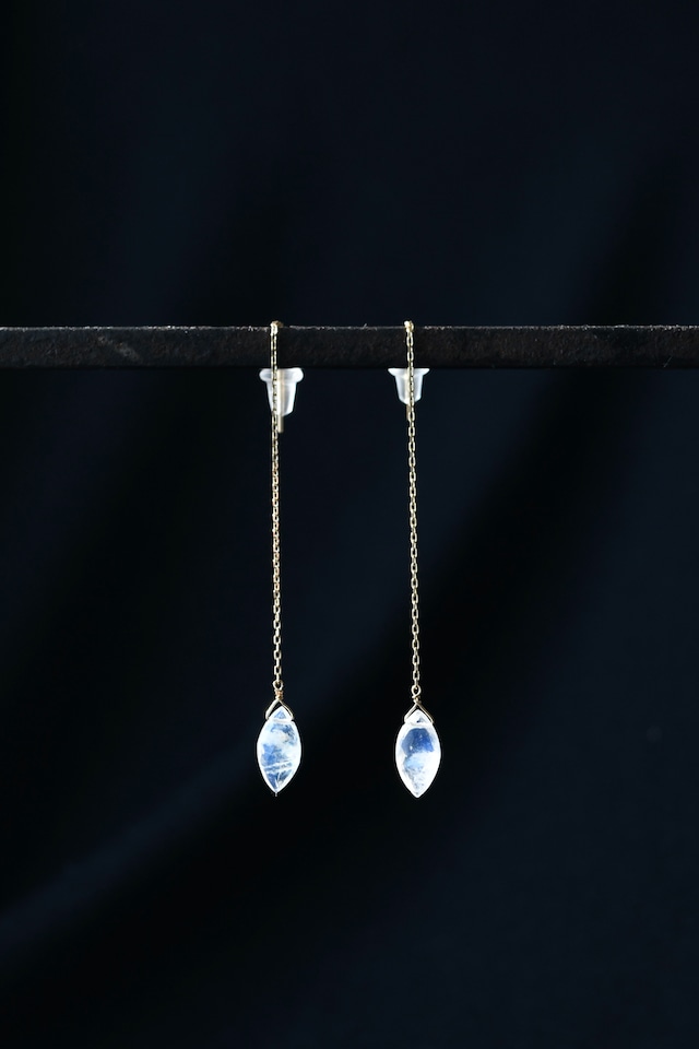 K18 Blue Moonstone Chain Earrings 18金ブルームーンストーンチェーンピアス