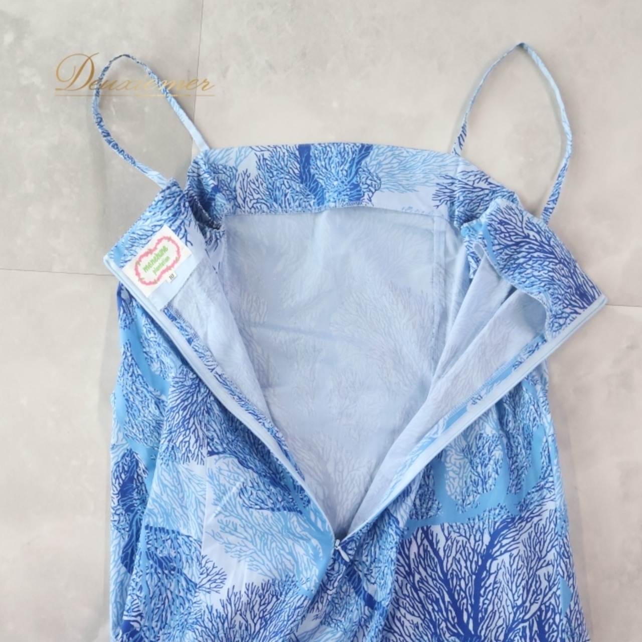 フラダンス 衣装 ワンピース ドレス ブルー系 メネフネプランテーション 日本製 ハワイアンプリント MENEHUNE PLANTETION 植物柄 アロハ フラ ダンス レッスン 練習 キャミソールドレス さわやか かわいい おしゃれ 上品 大人っぽい 華やか 鮮やか 水色 青 フリル裾 シンプル カジュアル 大人用 レディース きれいめ フラダンス衣装ドレス 舞台衣装