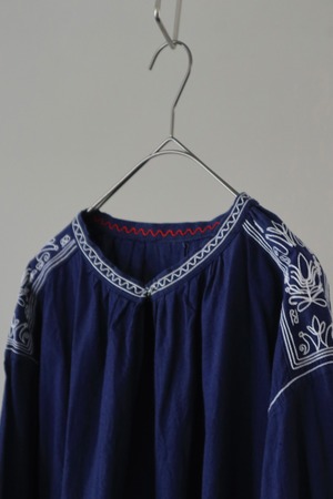 50s Euro embroidery handmade blouse
