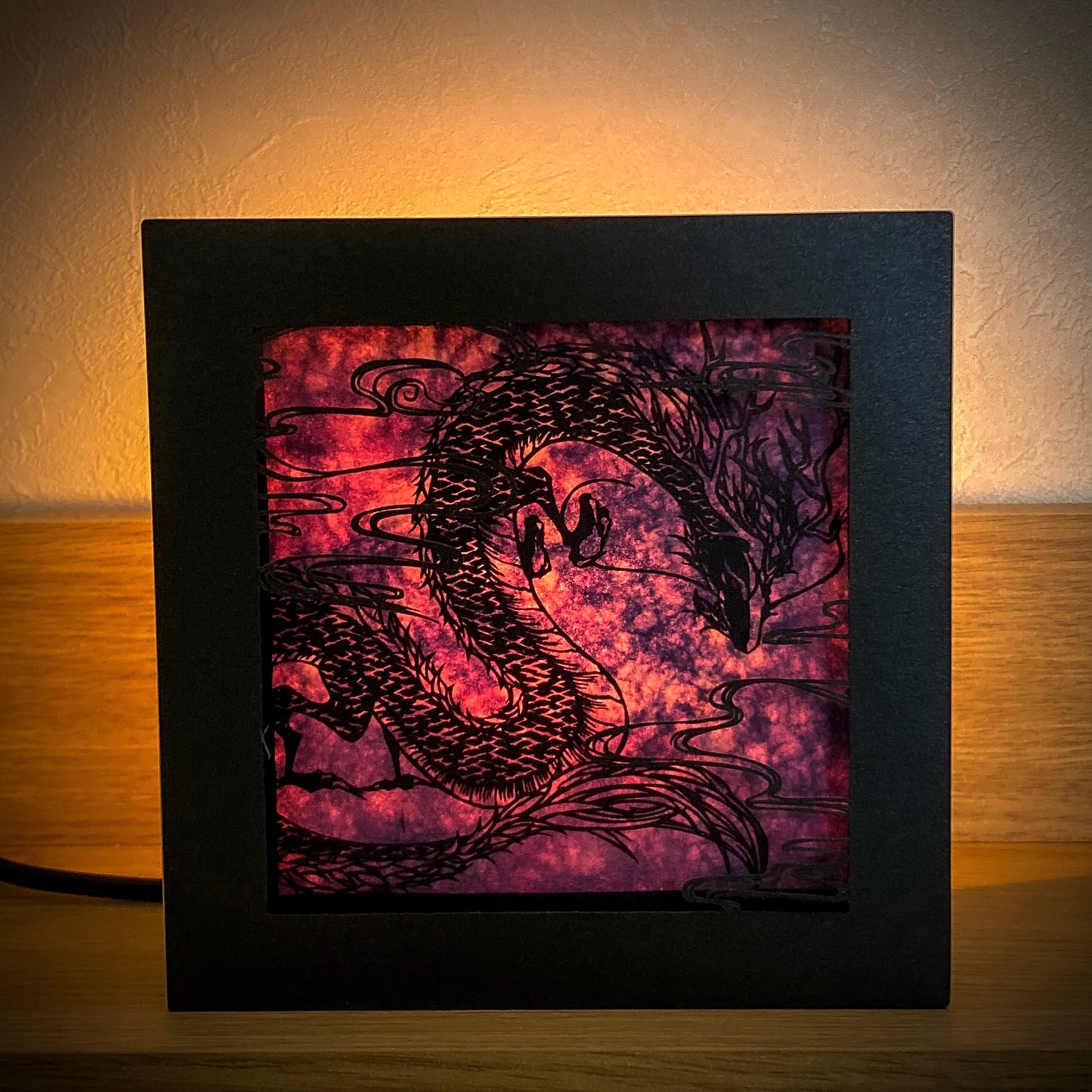 切り絵洋燈-らんぷ- 太古の神 龍「赫眼ノ魔」/紙浪漫 - Paper Roman -