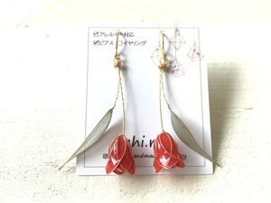 【イヤリング変更可能】ichi.rin/チューリップピアス