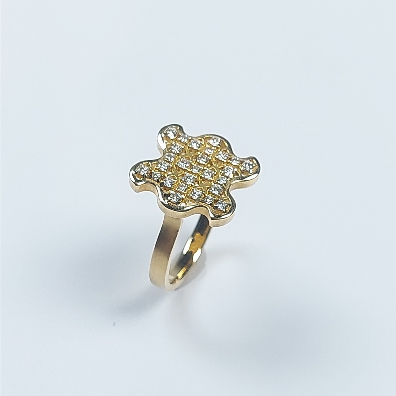 K18 Utopara Diamond Ring