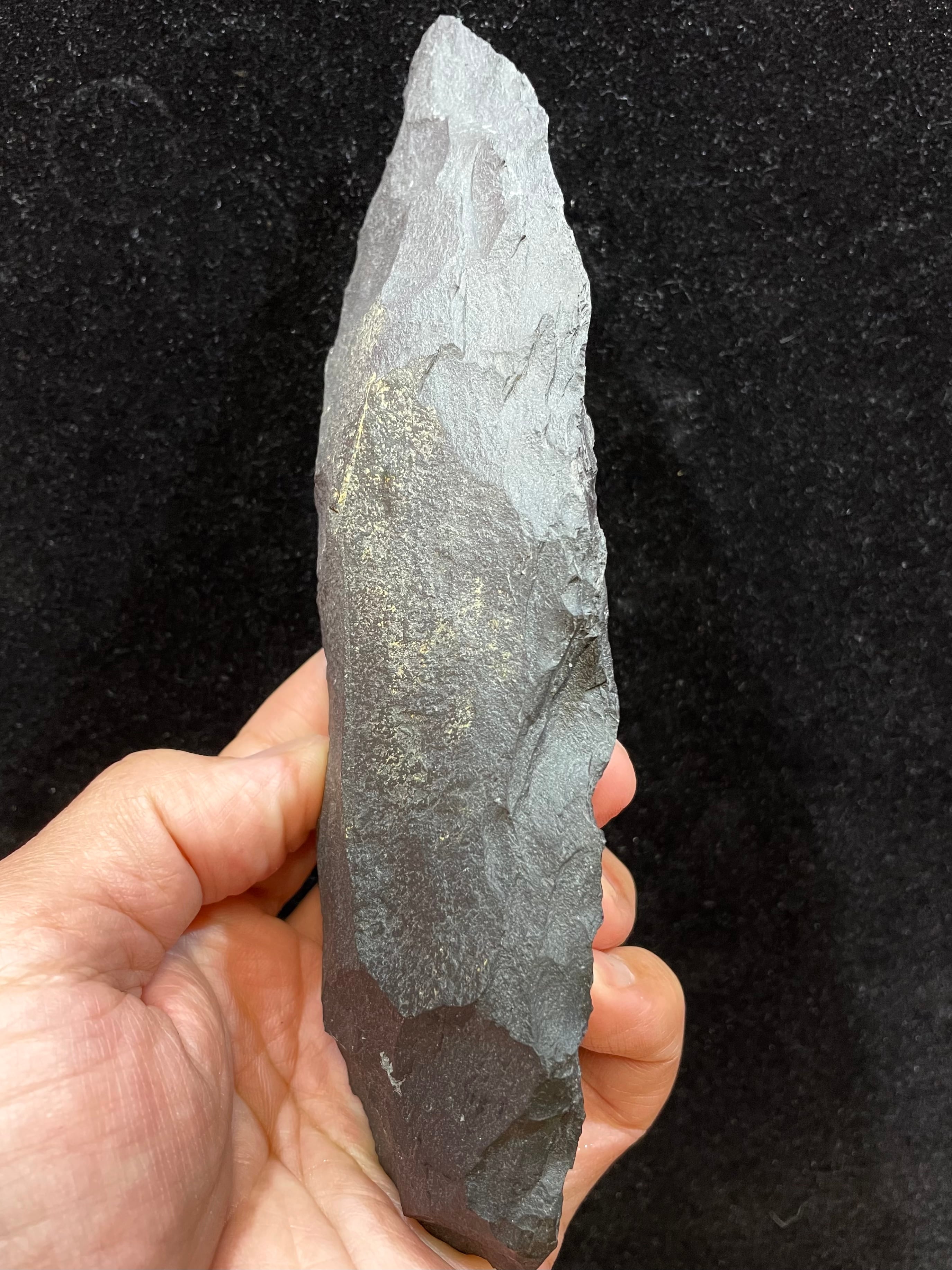 1) サヌカイト(石器加工) | レムリアの太陽