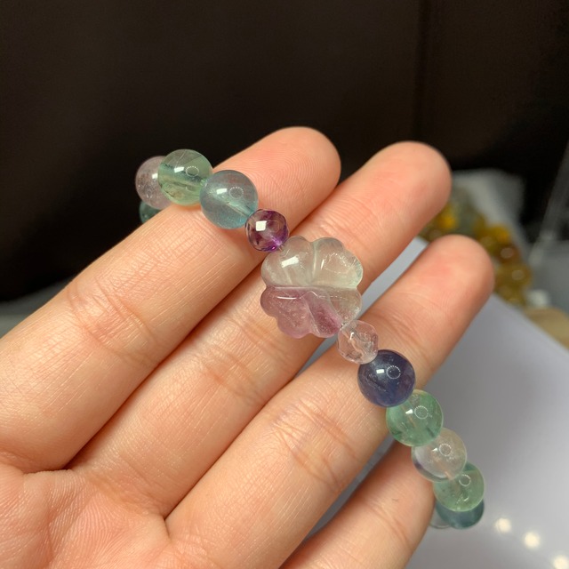 D5.クローバーフローライトデザインブレスレット