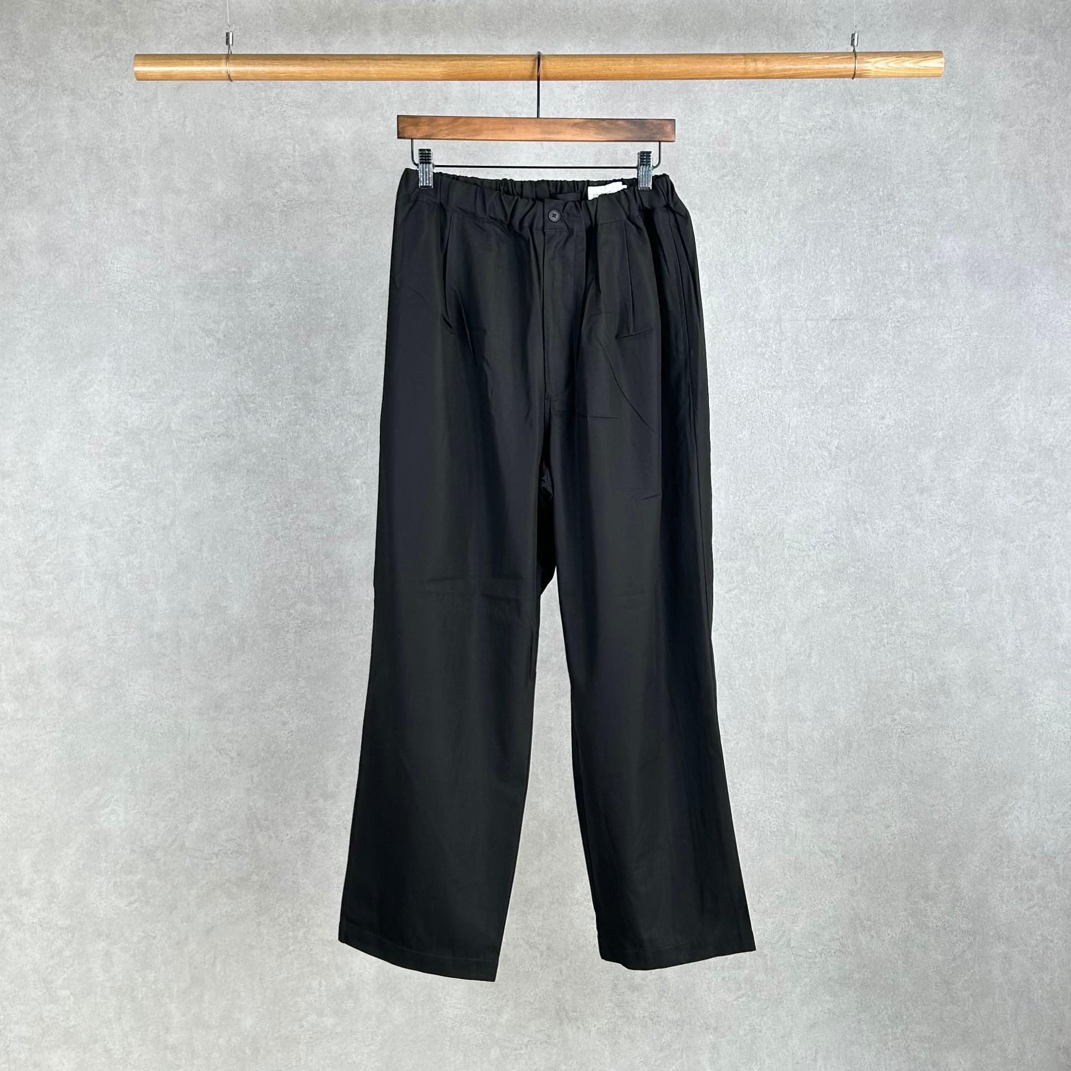 STILL BY HAND | comoda.com