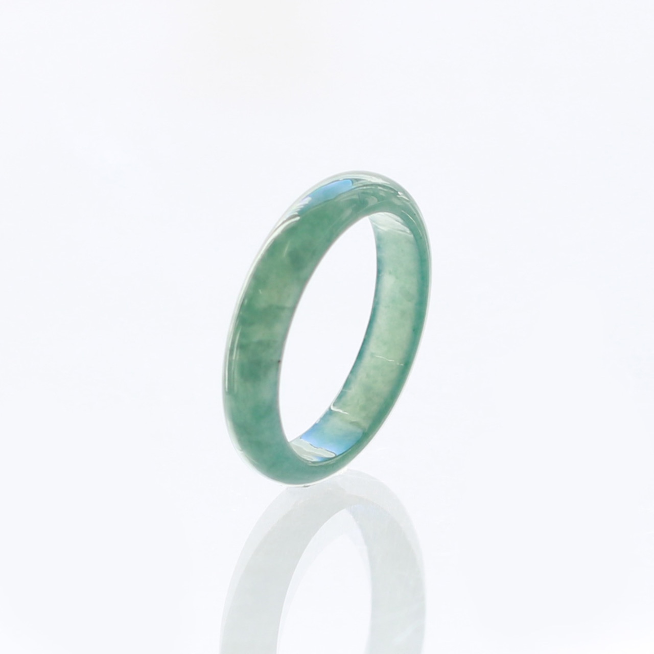 【16号】新色！青緑色の透明感が美しい！ 細くりぬき甲丸リング A貨翡翠 jd_rg1476