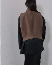i’m here - Driver’s Knit Vest :Brown|前後スイッチ/ダブルファスナー/立体リンクス