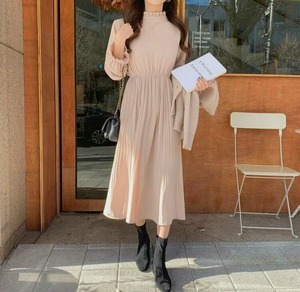 プリーツ　ハイネック　ロングワンピース　２color