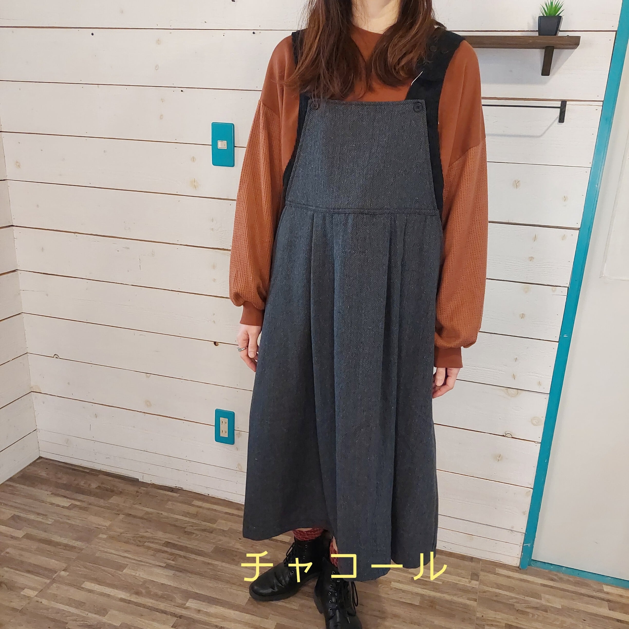 ヘリンボーンサロペワンピース　2125　コーデュロイ切替　ゆったりサイズ　ジャンスカ