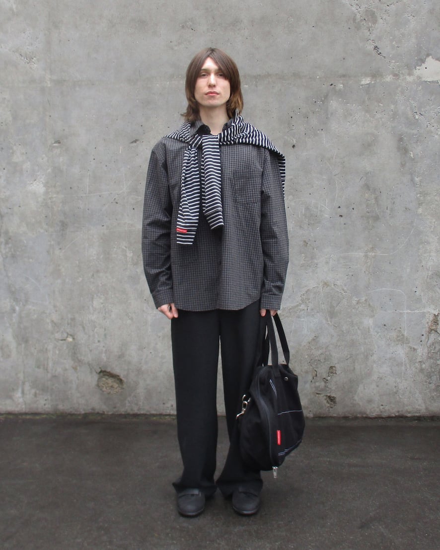 Abelia Edoward Goucha / ORDINARY SHIRT | POETRY