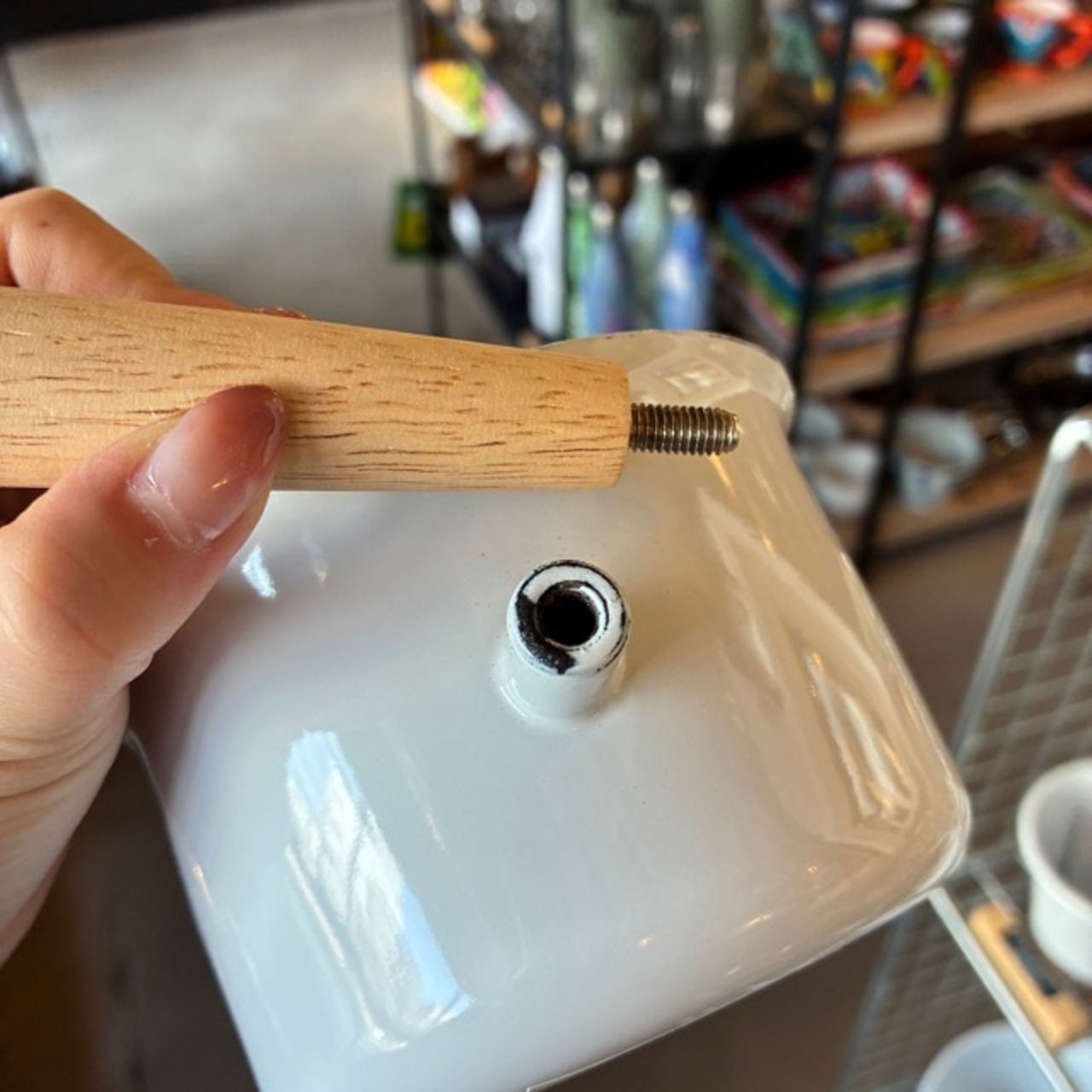 POMEL White milk pan / ホーロー ミルクパン ホワイト 白 シンプル コンパクト 片手鍋 ウッド キッチン雑貨 調理器具 鍋 牛乳 小さめ ギフト プレゼント