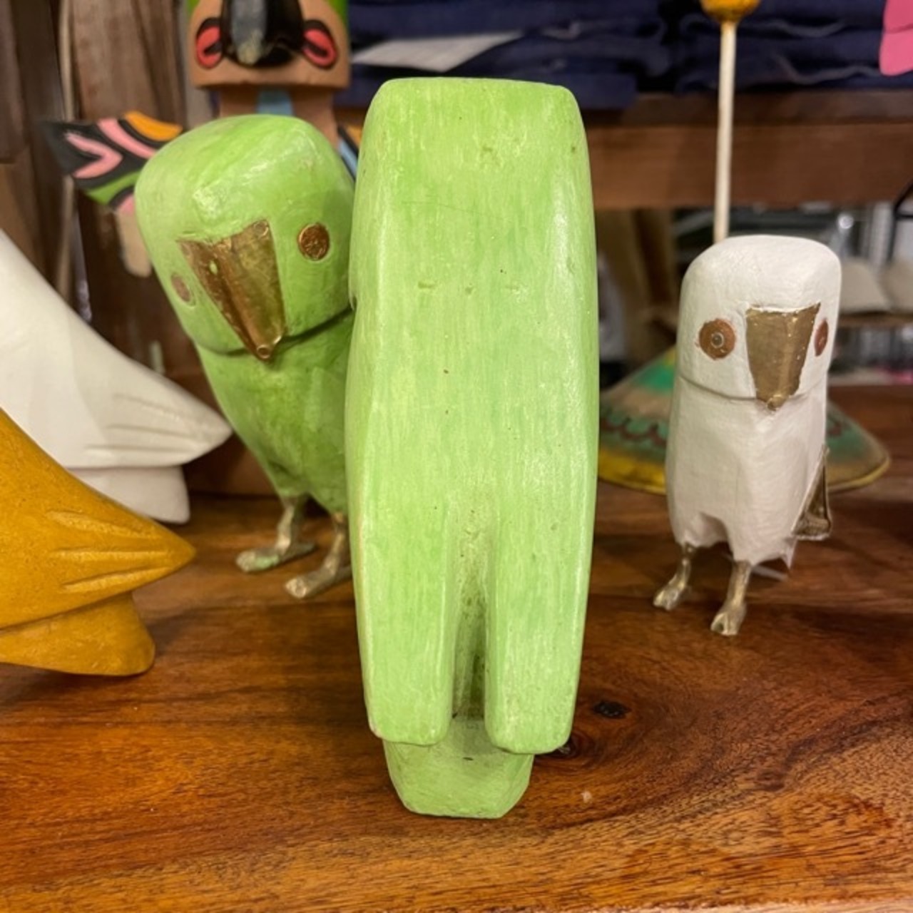 India mango wood owl objet large 3color / インド マンゴーウッド ふくろう オブジェ Lサイズ 全3色 フクロウ 梟 置物 ハンドメイド ナチュラル 天然木 かわいい 動物モチーフ プレゼント ギフト インテリア 雑貨