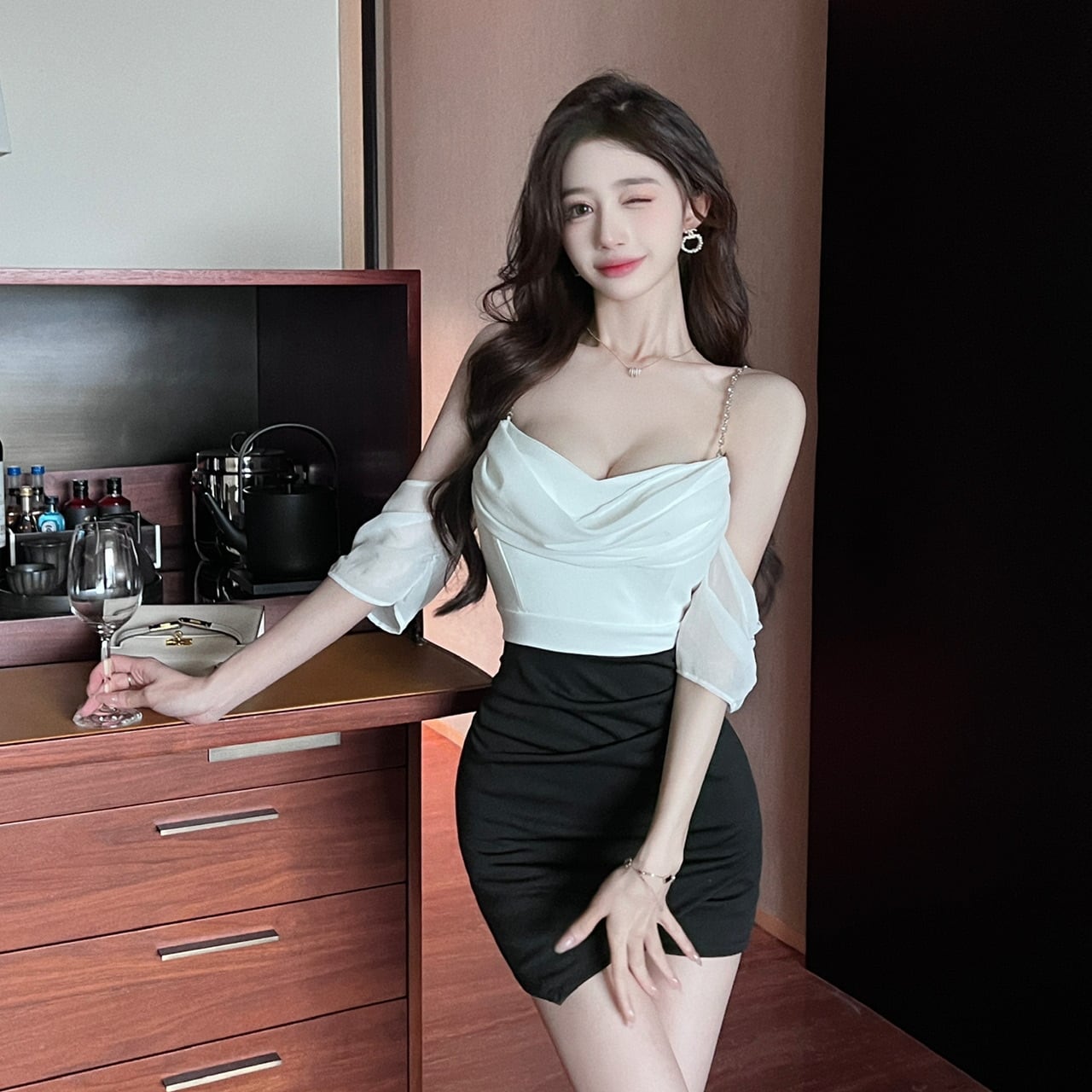 【4色】ミニドレス キャバドレス セクシー 韓国風 バイカラー切り替え タイト キャミワンピ シャーリング 指名 夜遊び JC2-MLS8019