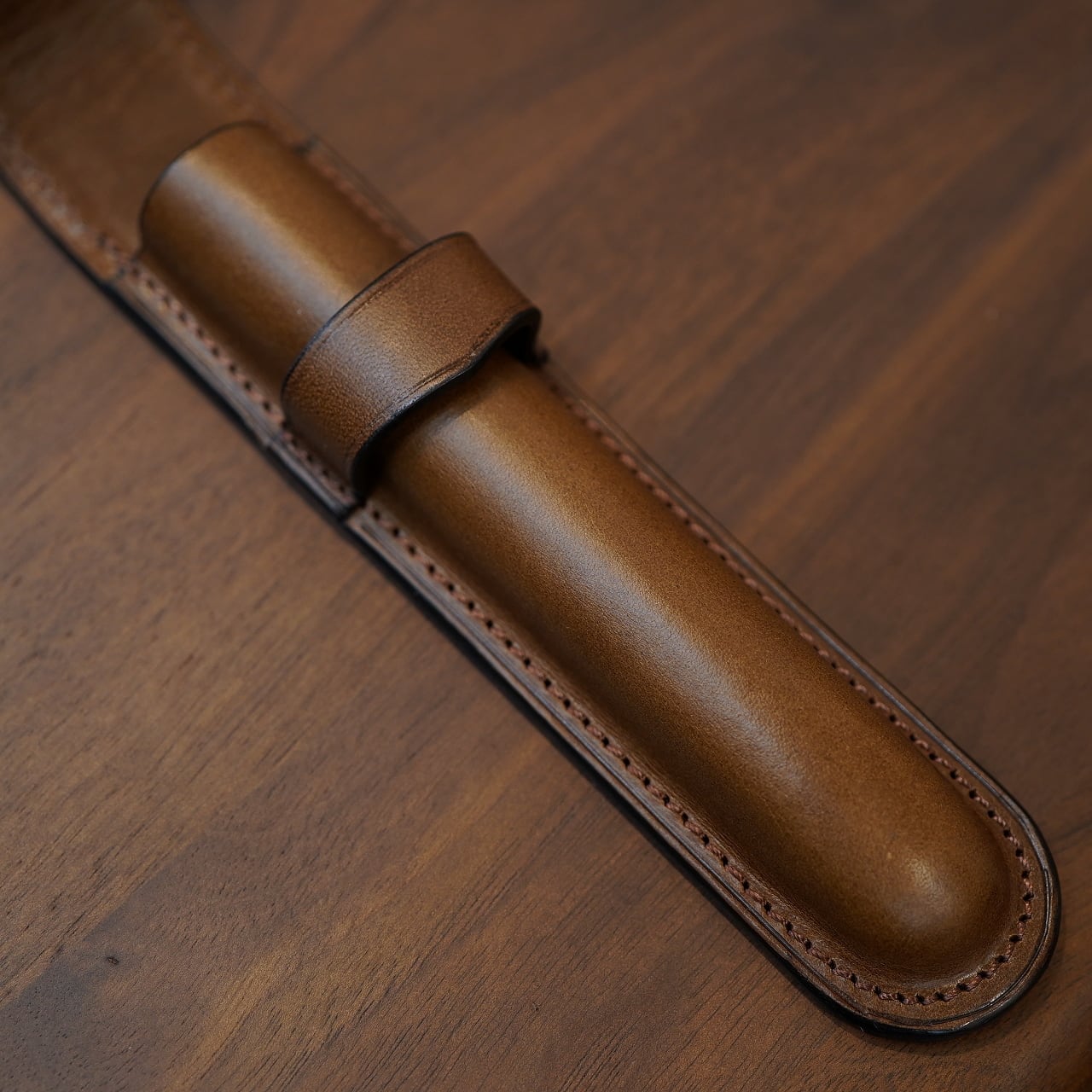 ル・ボナー 万年筆ケース 1本挿し ブッテーロダークブラウン | CIRCLE