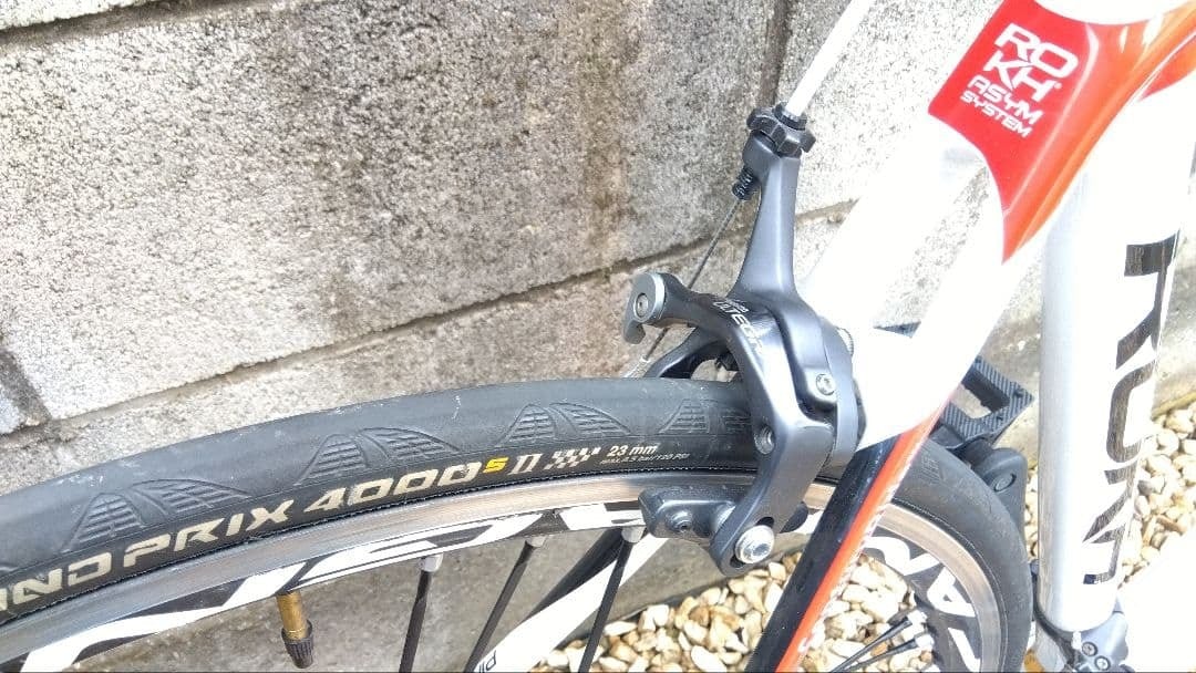 整備済み】PINARELLO フルカーボンロードバイク ROKH 20段変速【送料